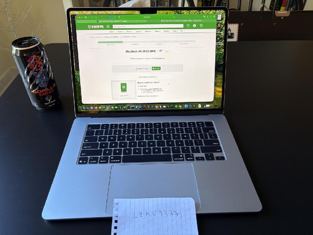 MacBook Air 2025 (M4) - 15"