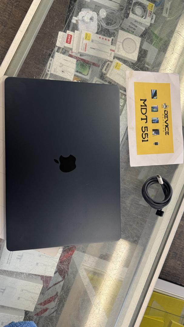 MacBook Air 2025 (M4) - 15"