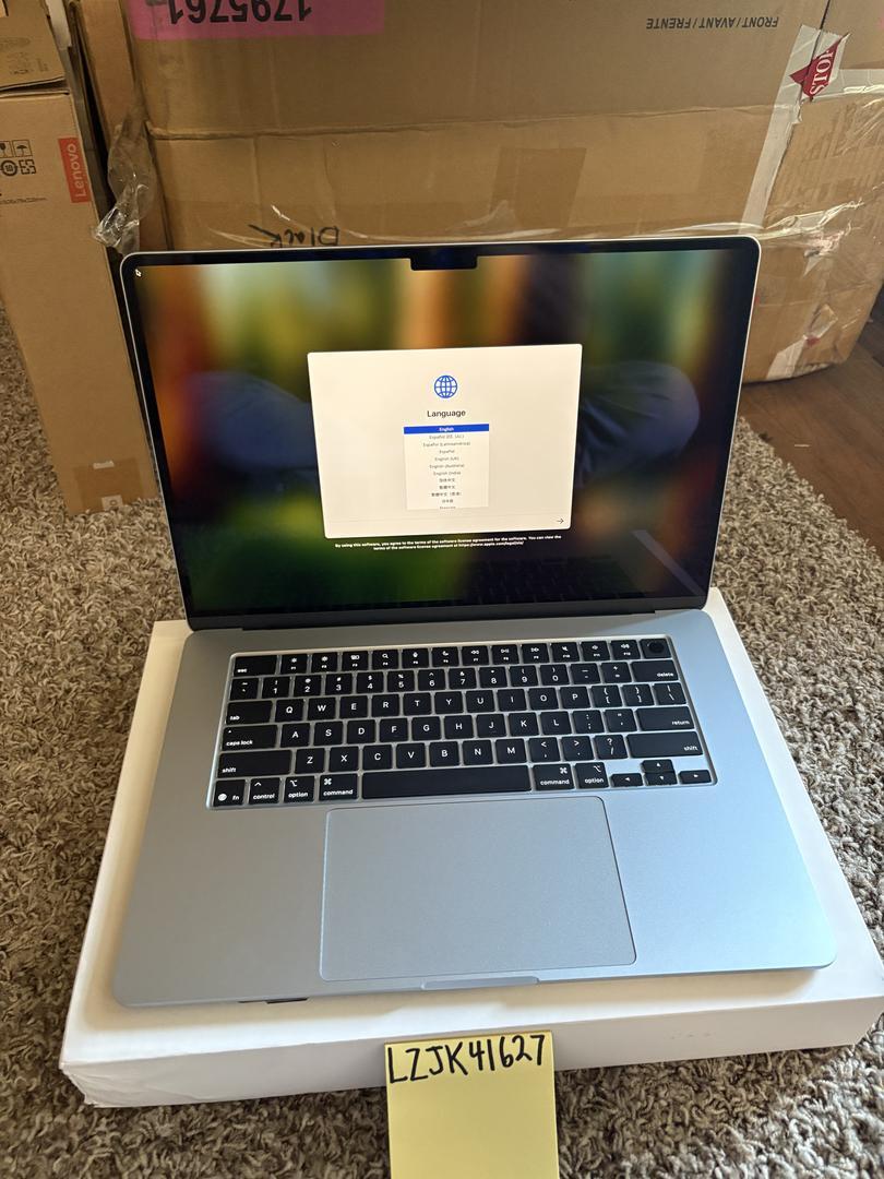 MacBook Air 2025 (M4) - 15"