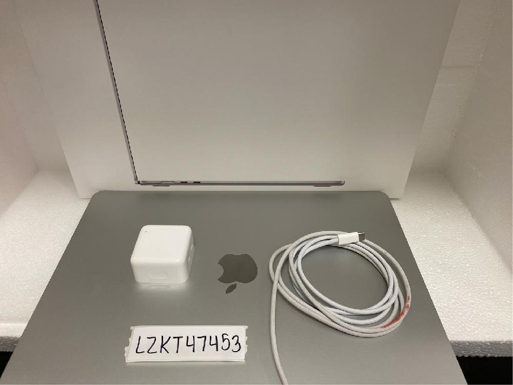 MacBook Air 2025 (M4) - 15"