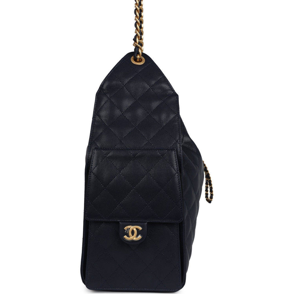 Chanel Medium 25 Hobo Bag Dark Navy Caviar Antique Gold Hardware
