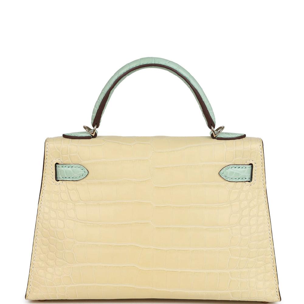 Hermes Special Order (HSS) Kelly Sellier 20 Vanille And Vert D'Eau Matte Alligator Permabrass Hardware