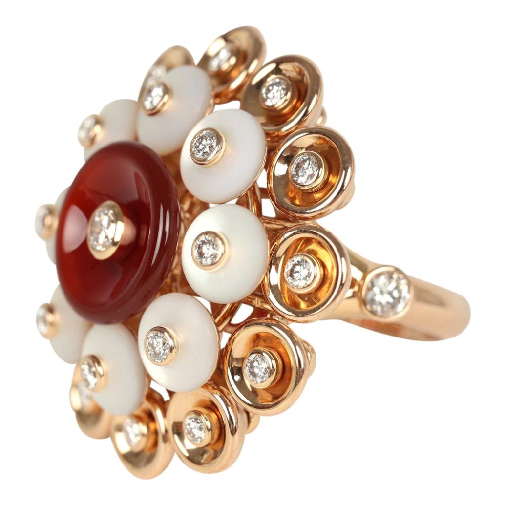 Van Cleef & Arpels Bouton D’or Ring Carnelian Mother Of Pearl 18K Rose Gold Hardware & Diamonds