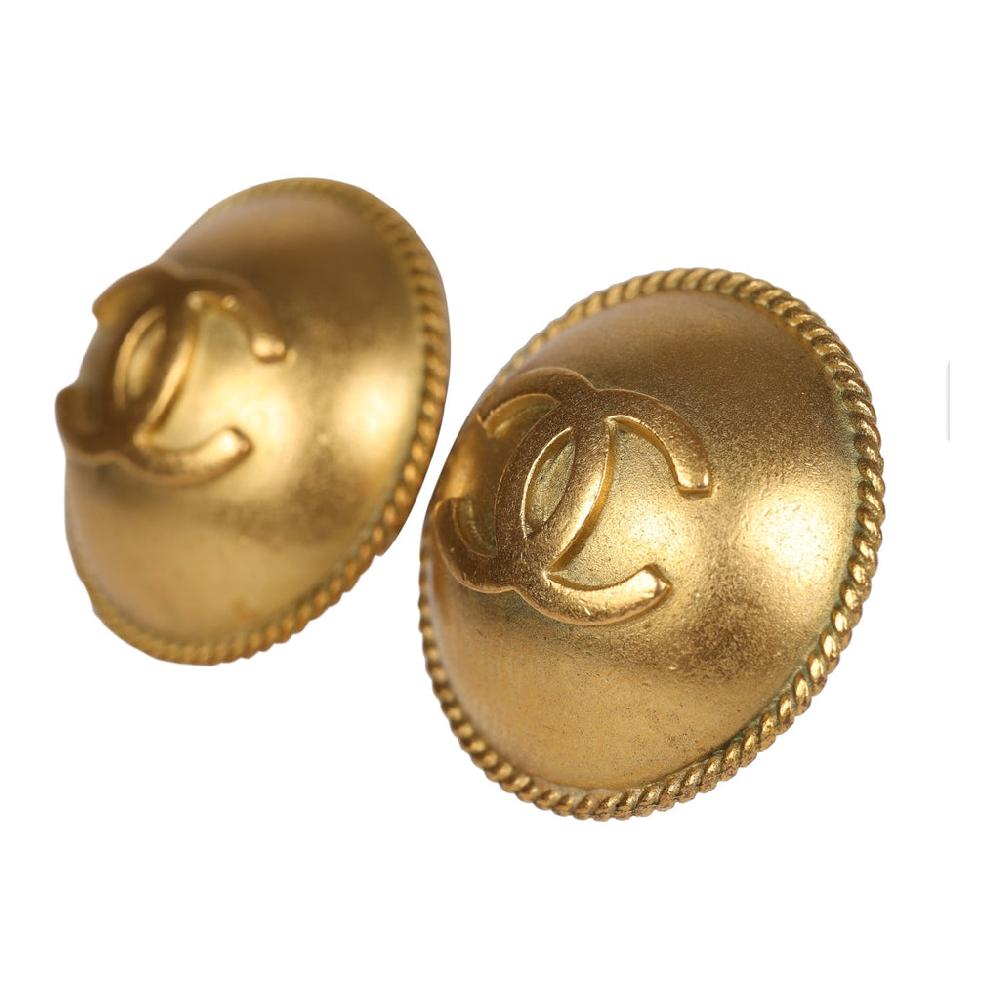 Vintage Chanel 24K Gold Plated CC Round Button Clip On Earrings