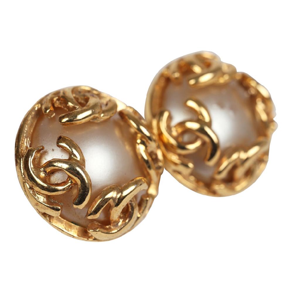 Vintage Chanel 24K Gold Plated CC Round Pearl Earrings Gold Hardware