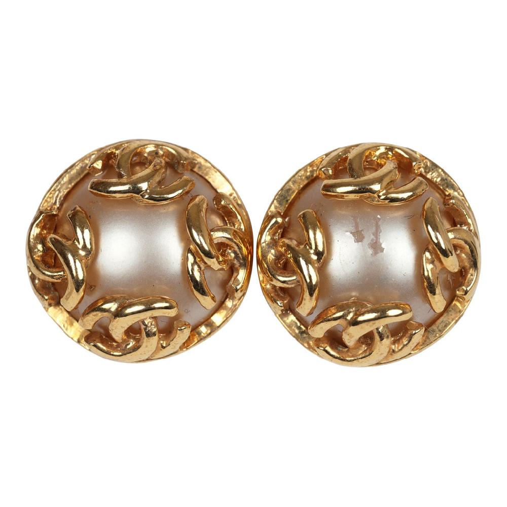 Vintage Chanel 24K Gold Plated CC Round Pearl Earrings Gold Hardware