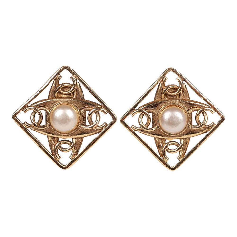 Vintage Chanel 24K Gold Plated CC Square Pearl Earrings