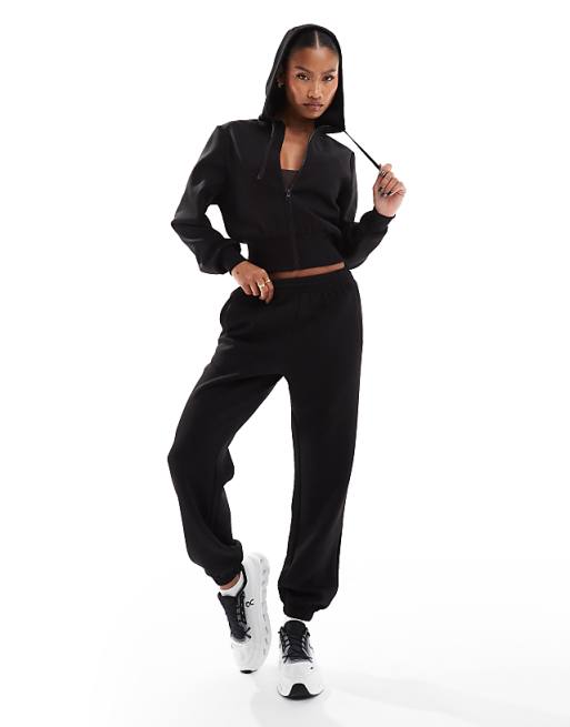 4505 Cropped Performance Hoodie In Black