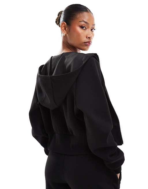 4505 Cropped Performance Hoodie In Black