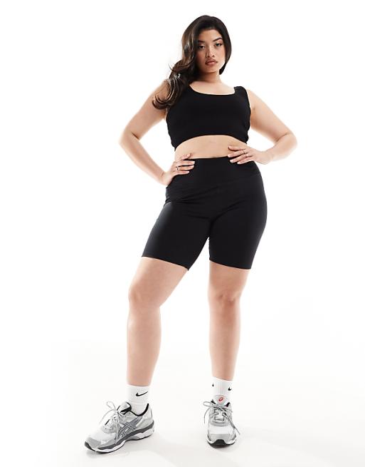 4505 Curve Icon 8 Inch Soft Touch Legging Short In Black