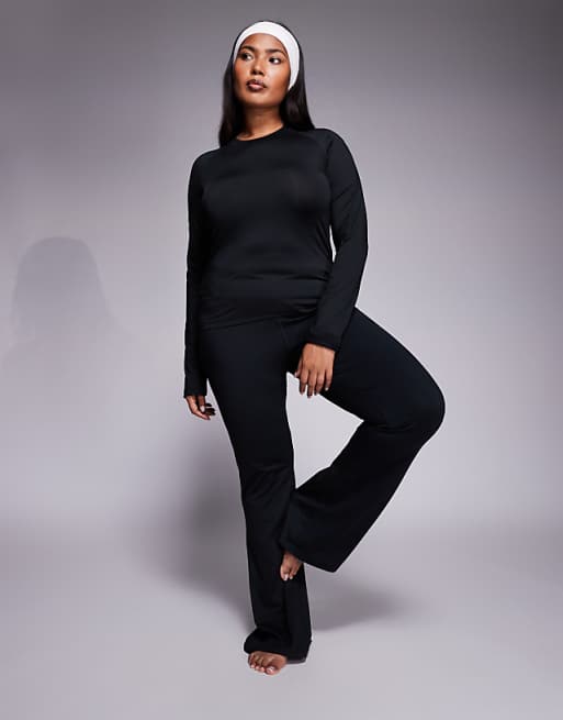 4505 Curve Icon soft touch high waist slim kick yoga legging in black