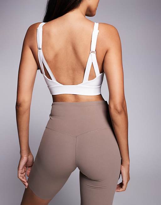 4505 Fuller Bust Icon Active Medium Support Sports Bra With Removable Padding And Adjustable Straps In White