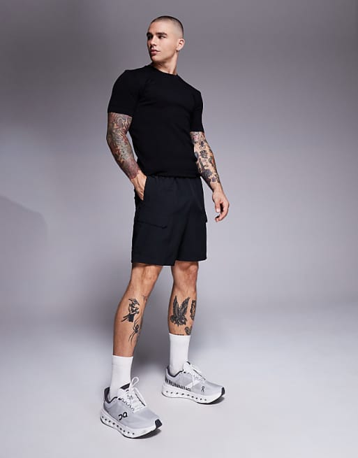 4505 Icon 7 inch quick dry training cargo shorts with zip pockets in black