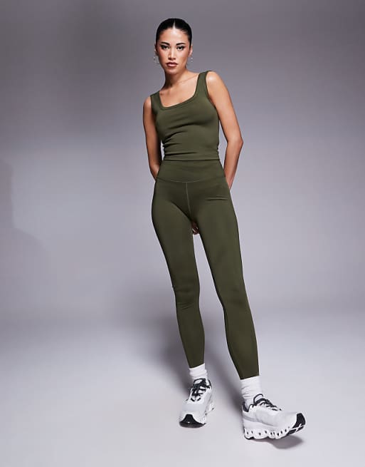 4505 Icon Active Slightly Cropped Vest In Khaki