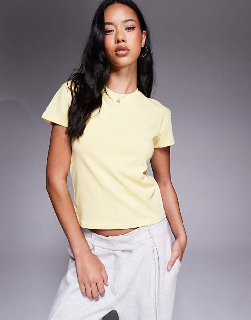 4505 Icon cotton boxy t-shirt with quick dry finish in lemon yellow