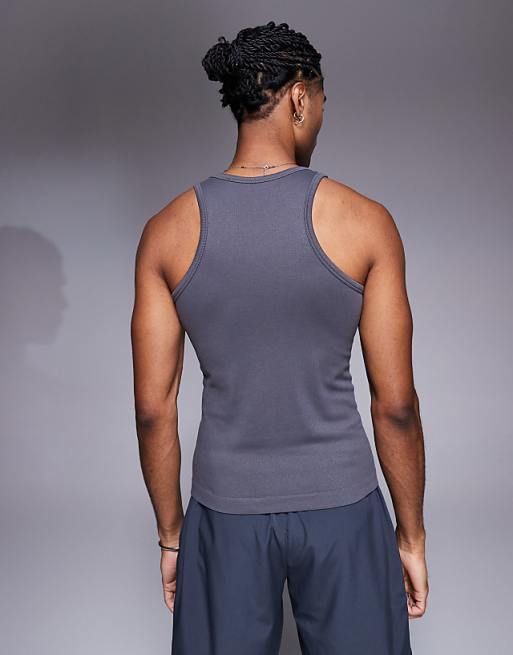 4505 Icon Seamless Rib Slim Fit Vest In Charcoal