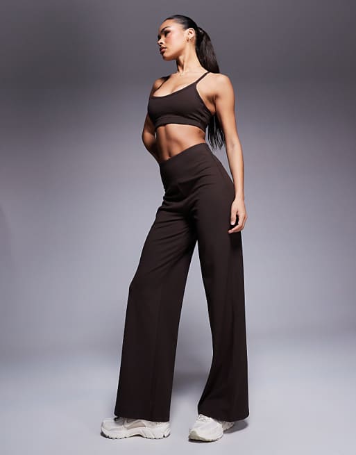 4505 Icon soft touch performance co-ord in chocolate