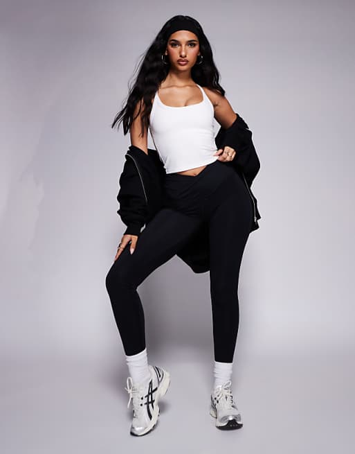 4505 Icon Soft Touch Yoga Cami With Inner Bra And Adjustable Straps In White