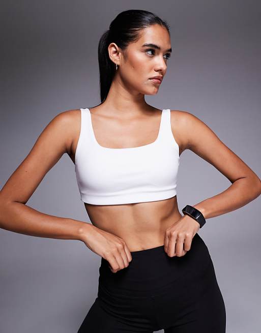 4505 medium support running bra with removable padding in white