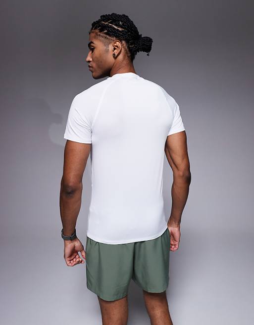 4505 Muscle Fit Seam Detail Quick Dry Base Layer In White