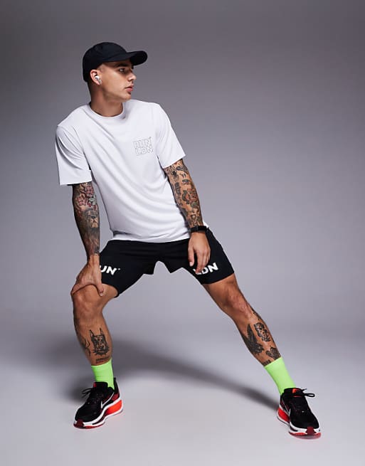 4505 RUN LDN Back Print Mesh Running T-shirt In White
