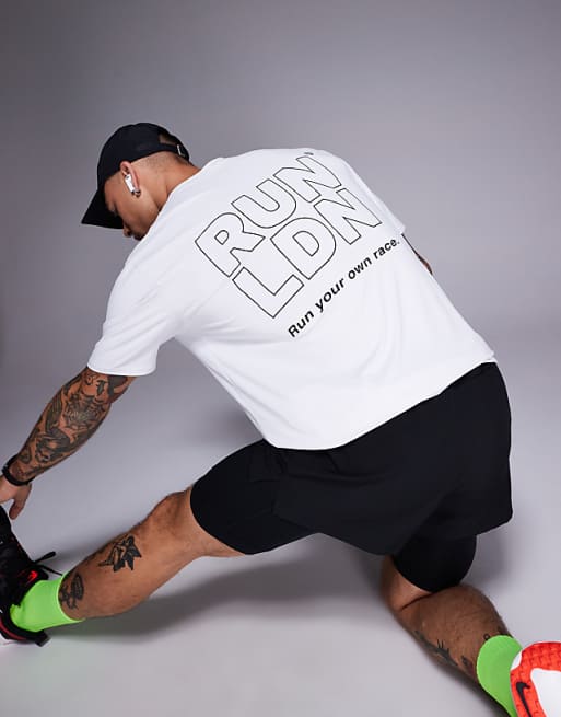 4505 RUN LDN back print mesh running t-shirt in white