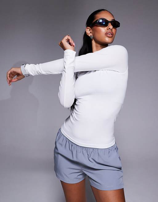 4505 seamless slim fit running long sleeve top in white
