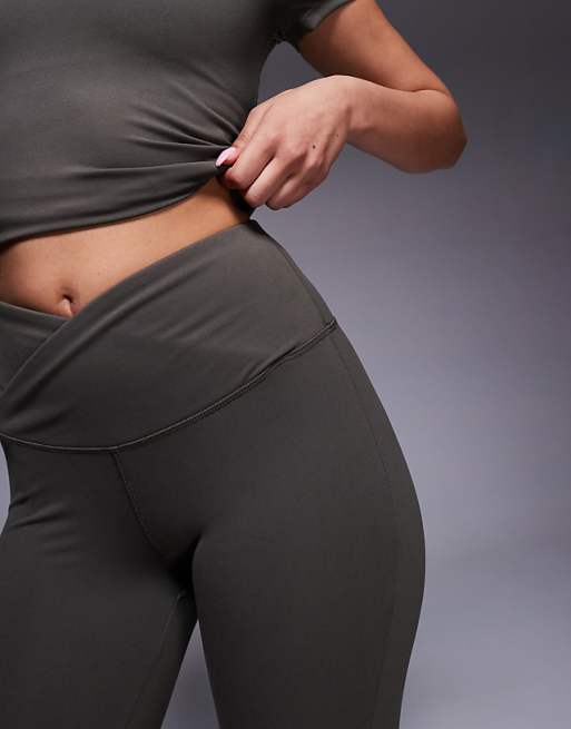 4505 Slim Kick Legging With Wrap Waist In Soft Touch Fabric In Dark Olive - KHAKI