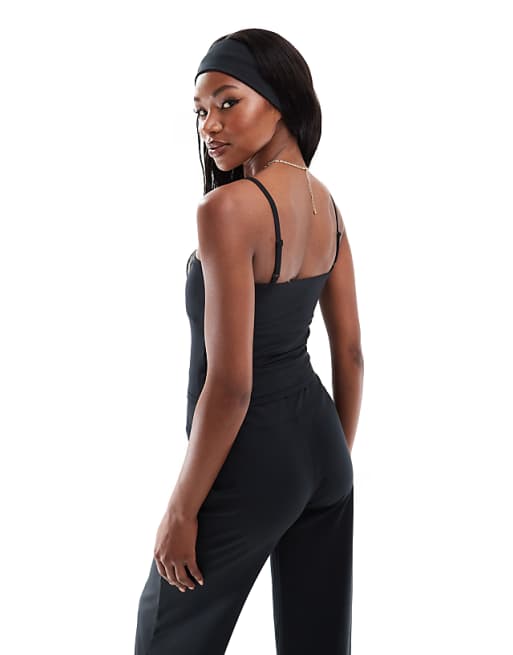 4505 Soft Touch Vest With Inner Bra And Adjustable Straps In Black
