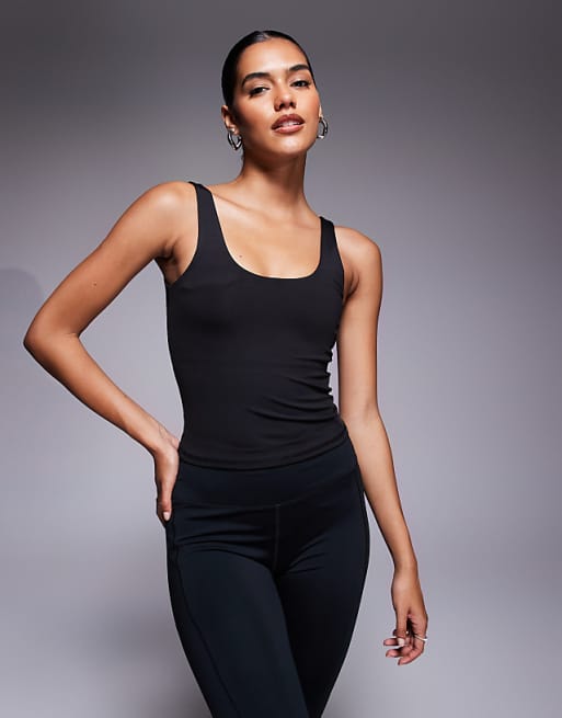 4505 square neck vest with inner bra in black