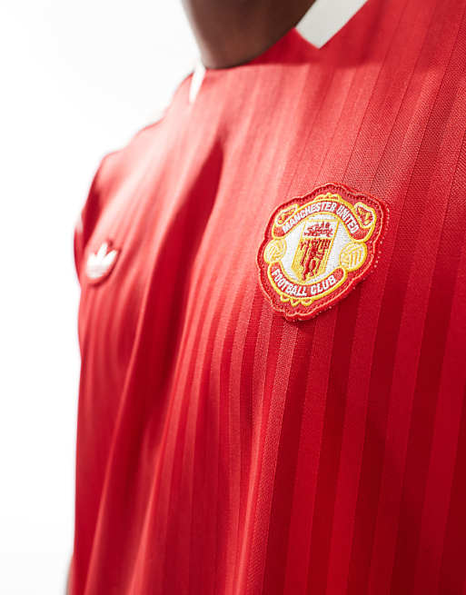 Adidas Football Manchester United Icons T-shirt In Red