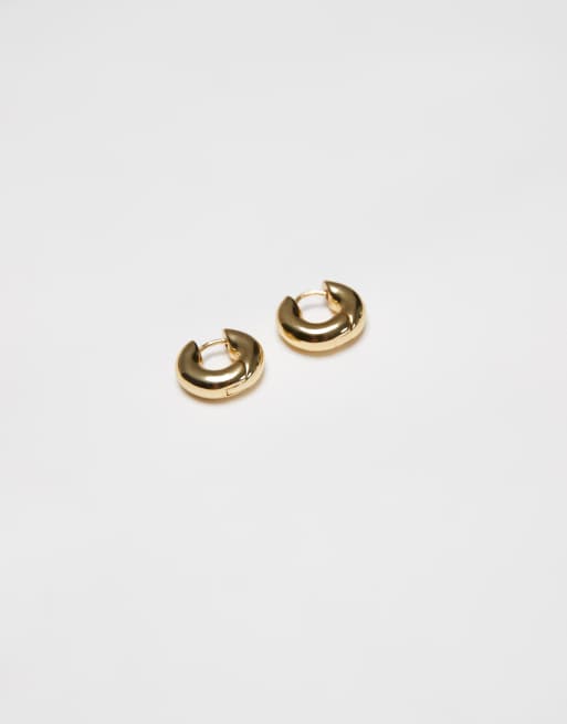 ARKET Small Chunky Huggie Hoop Earrings In Gold Plated Brass