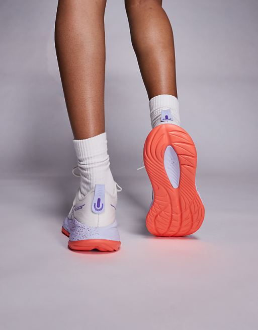 Asics Gel-Cumulus 27 Tokyo Running Trainers In Off White And Purple