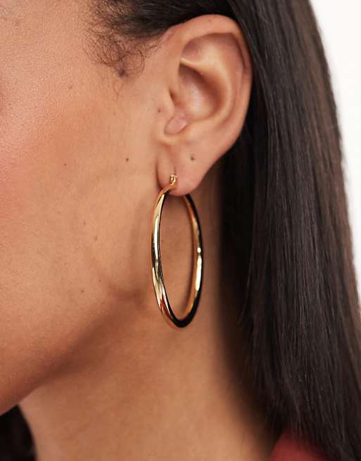 ASOS DESIGN 14k Gold Plated Earrings With Graduated Skinny Hoop Detail