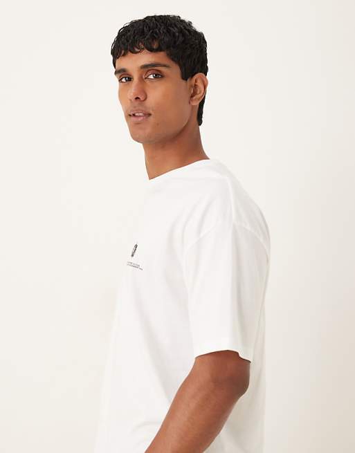 ASOS DESIGN Boxy Oversized T-shirt With Text Graphic In White