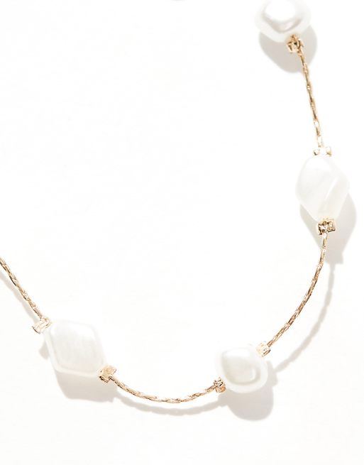 ASOS DESIGN Bracelet With Faux Pearl And Fine Chain Design In Gold Tone