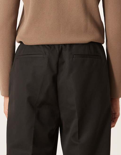 ASOS DESIGN Carrot Fit Trousers With Elasticated Waistband In Black