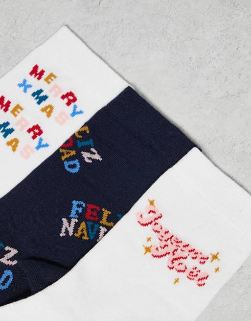 ASOS DESIGN Christmas 3 Pack Socks With Feliz Navidad Graphic In Multi