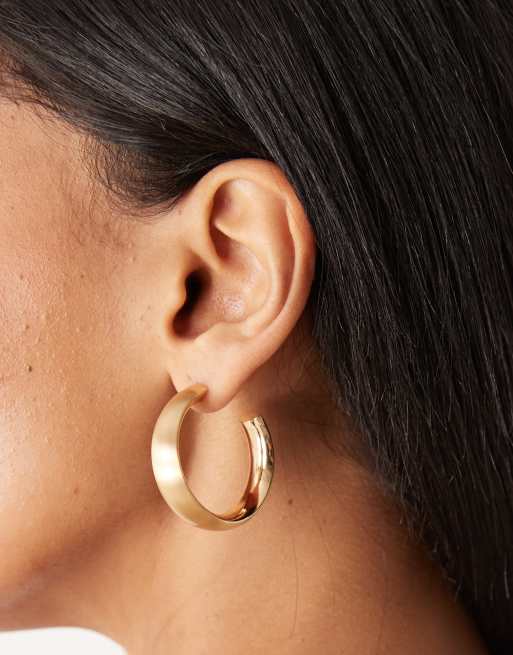 ASOS DESIGN Chunky Hoop Earrings In Mixed Shiny And Brushed Gold Tone