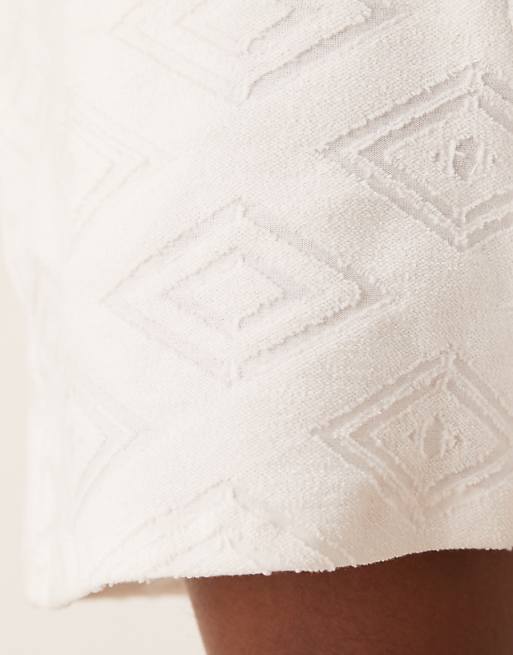 ASOS DESIGN Co-ord Oversized Jacquard Shorts In Ecru