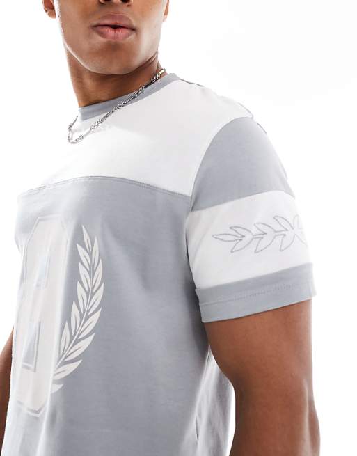 ASOS DESIGN Cropped Standard Fit T-shirt With Sports Graphic And Panelling In Grey