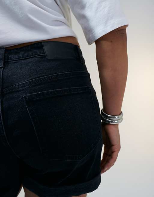 ASOS DESIGN Curve Denim Comfort Mom Short In Washed Black