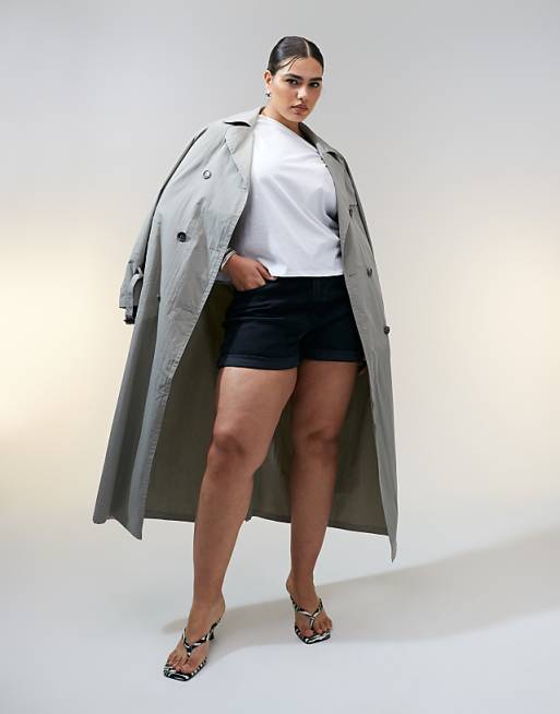 ASOS DESIGN Curve denim comfort mom short in washed black ASOS DESIGN Curve denim comfort mom short in washed black