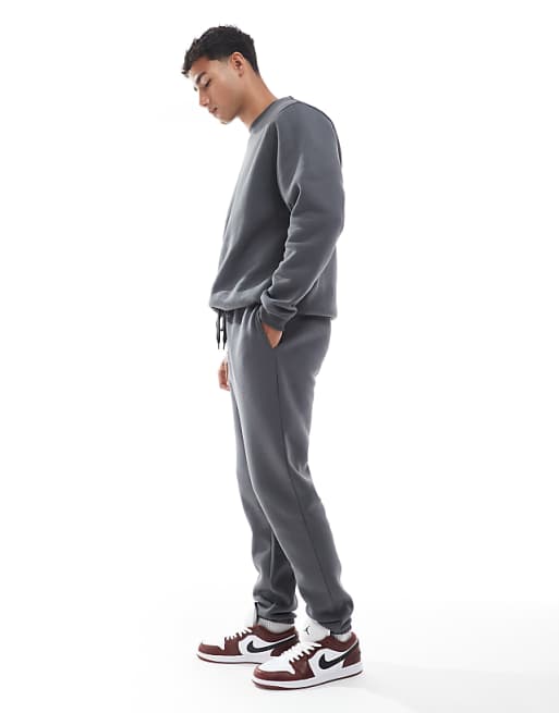 ASOS DESIGN Essentials Slim Jogger In Dark Grey