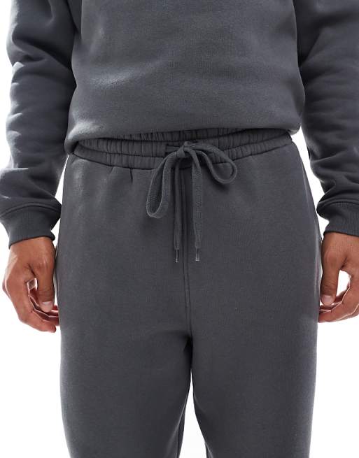 ASOS DESIGN Essentials Slim Jogger In Dark Grey