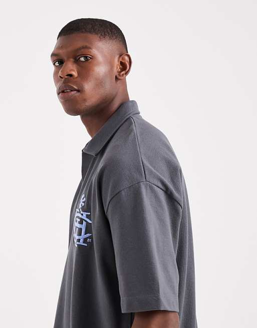 ASOS DESIGN Heavyweight Boxy Oversized Polo With Dropped Shoulder With Chest Logo Embroidery In Charcoal Pique