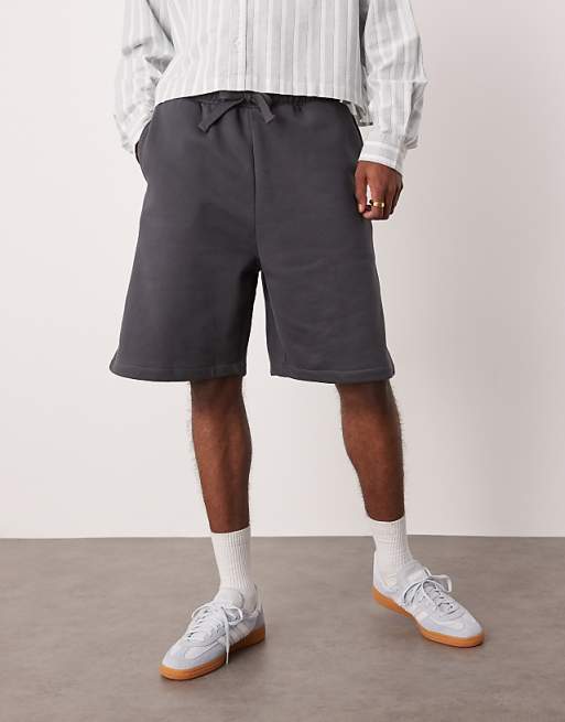 ASOS DESIGN Heavyweight Oversized Shorts 400gsm In Charcoal - CHARCOAL