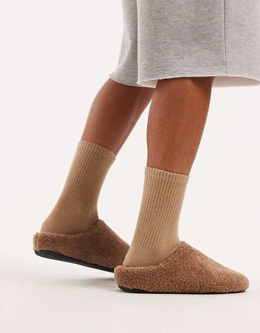 ASOS DESIGN Mule Slippers In Tan Borg