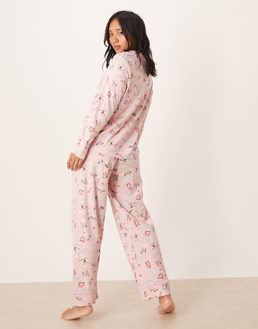 ASOS DESIGN Petite Super Soft Long Sleeve Shirt & Trouser Pyjama Set With Contrast Piping In Ski Print