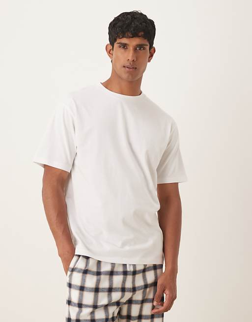 ASOS DESIGN Relaxed Pyjamas Set In Cream Check